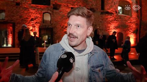 VIDEOREPORTAAŽ ⟩ Henrik Kalmet Station Narvast: sellist segu erinevatest inimestest pole mujal kohanud