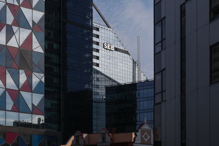 Pangad prognoosivad kiiremat majanduskasvu ja aeglasemat hinnatõusu