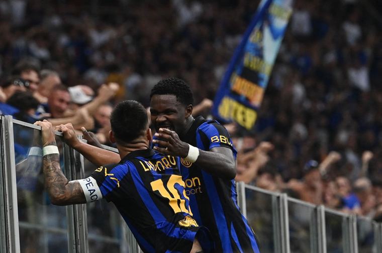 Interi ründeässad jätsid Allegri Napoli pika ninaga