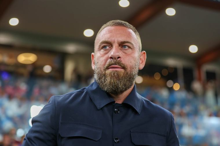 Neli väravat löönud Como tõusis Serie A tippu. De Rossi: nad on kõige muljetavaldavam vastane