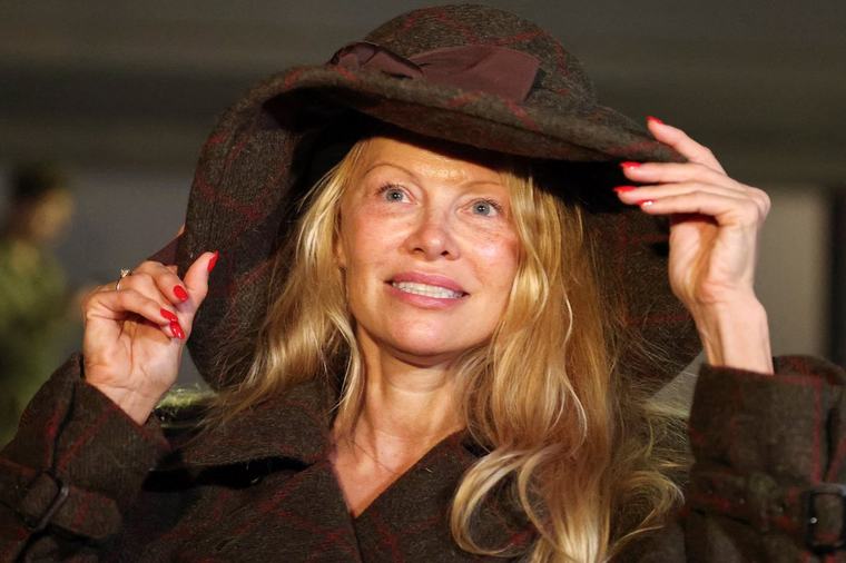 „Arst ütles, et mul on tõenäoliselt elada jäänud umbes kümme aastat.“ Pamela Anderson avab elu muutnud diagnoosi tagamaad