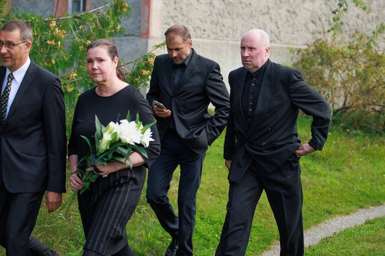 FOTOD | Endine suusataja ja määrdemees Peep Koidu saadeti viimsele teekonnale