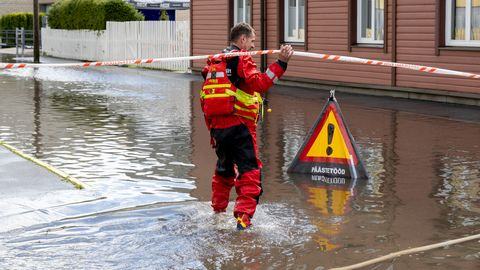 Pärnu sajandi vihm tõi kindlustusseltsidele juba sadu kahjuteateid. Kogukahju selgub alles nädalate jooksul